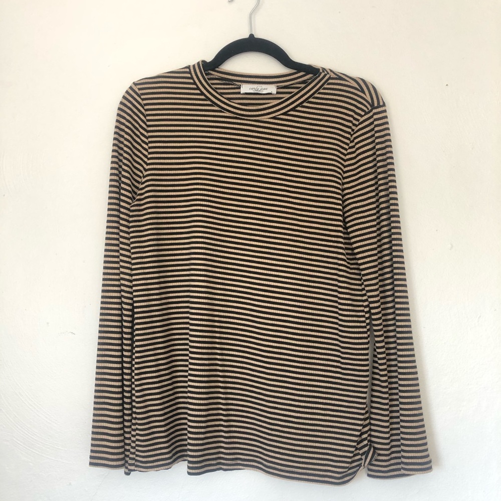Carly Jean Los Angeles bell sleeved thermal